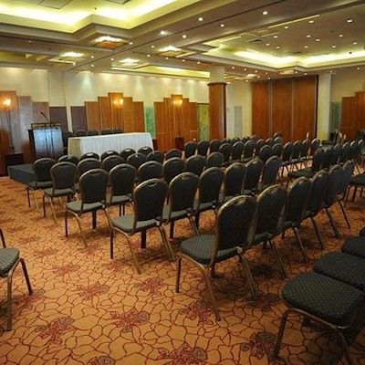 Brown & Convention Center Hotel 4*